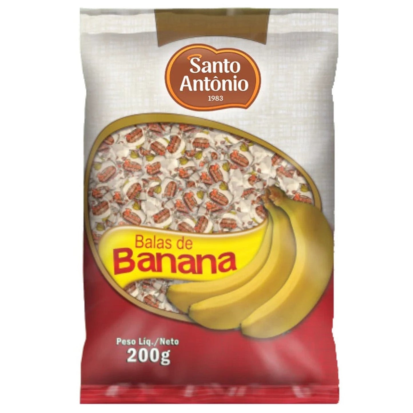 Bala De Banana Santo Antônio 300g sobre fundo branco