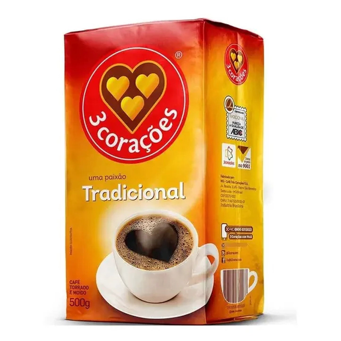 Café Vácuo 3 Corações Tradicional 500g sobre fundo branco