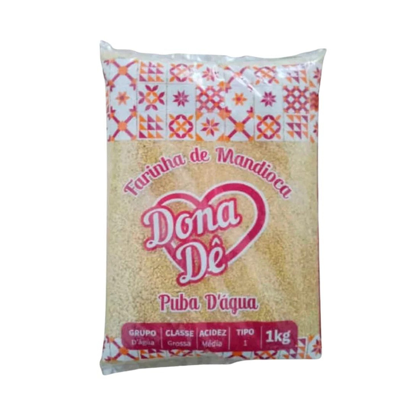 Farinha De Mandioca Dona Dê Puba Caldobom 1kg sobre fundo branco