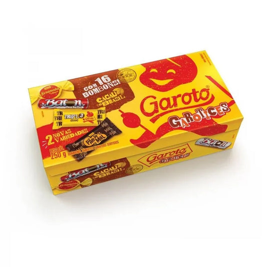 Caixa De Bombom Garotices Garoto 220g sobre fundo branco