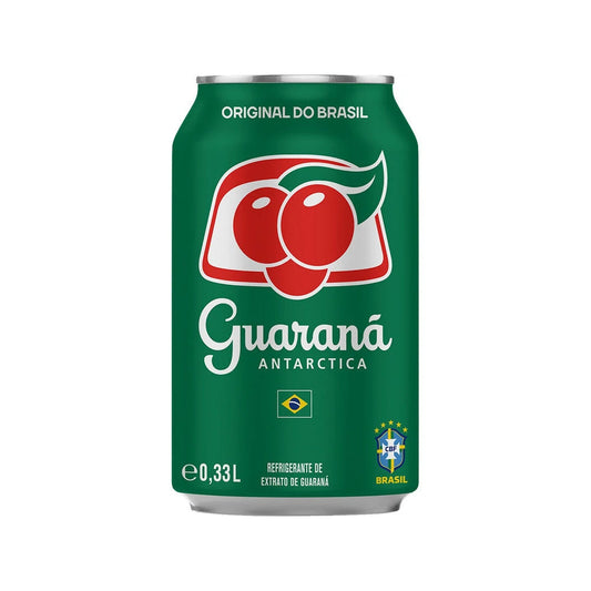 Guaraná Antarctica Lata 330ml sobre fundo branco